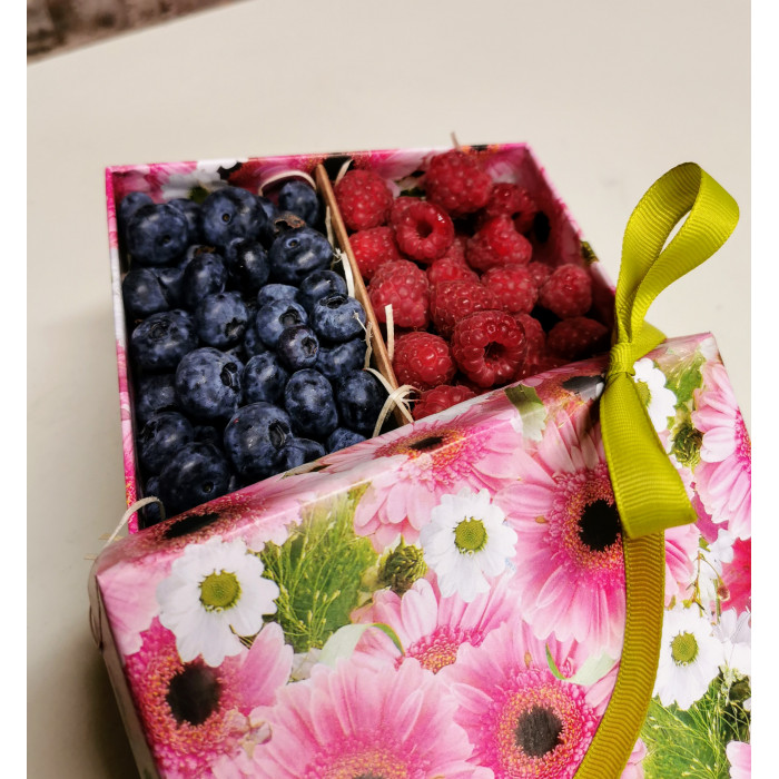 Raspberry and blueberry berry box