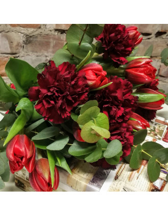 Tulips & Carnations Bouquet "Marta"