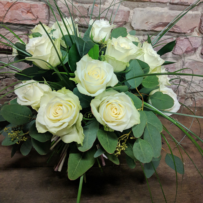 Букет белых роз Veronika