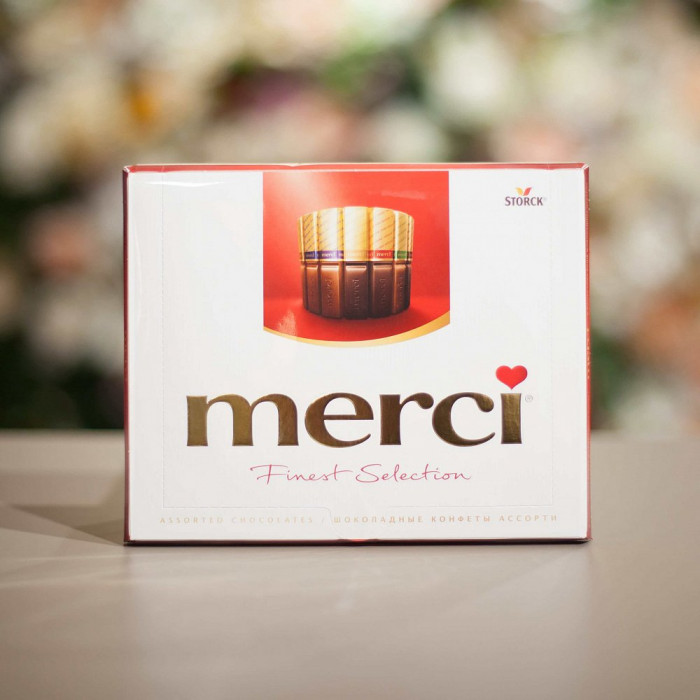 Merci Finest Assorted Chocolate Candy Gift Box, 250gr