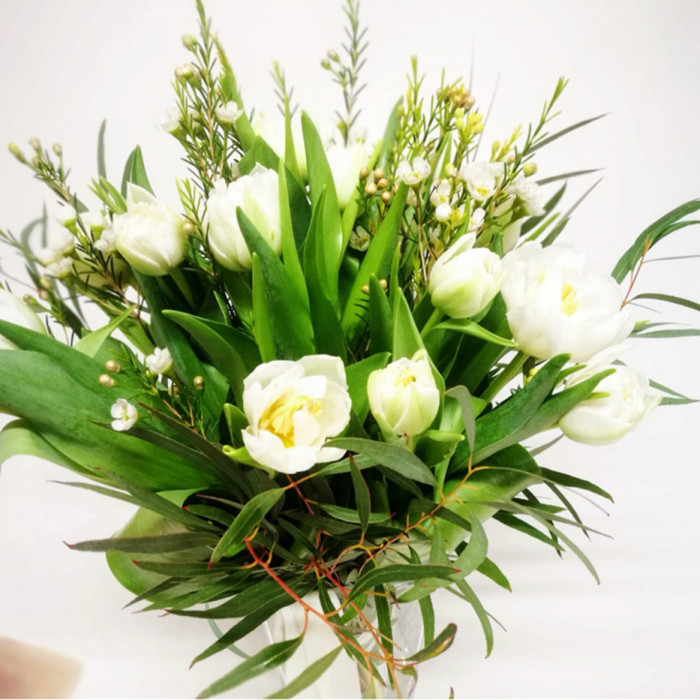White tulips Bouquet Signora Bianca