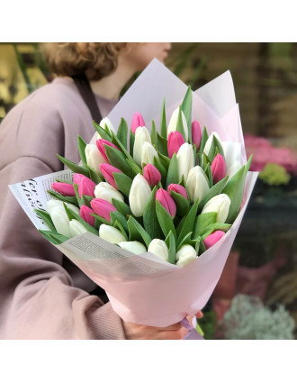 Pink & White Tulip bouquet