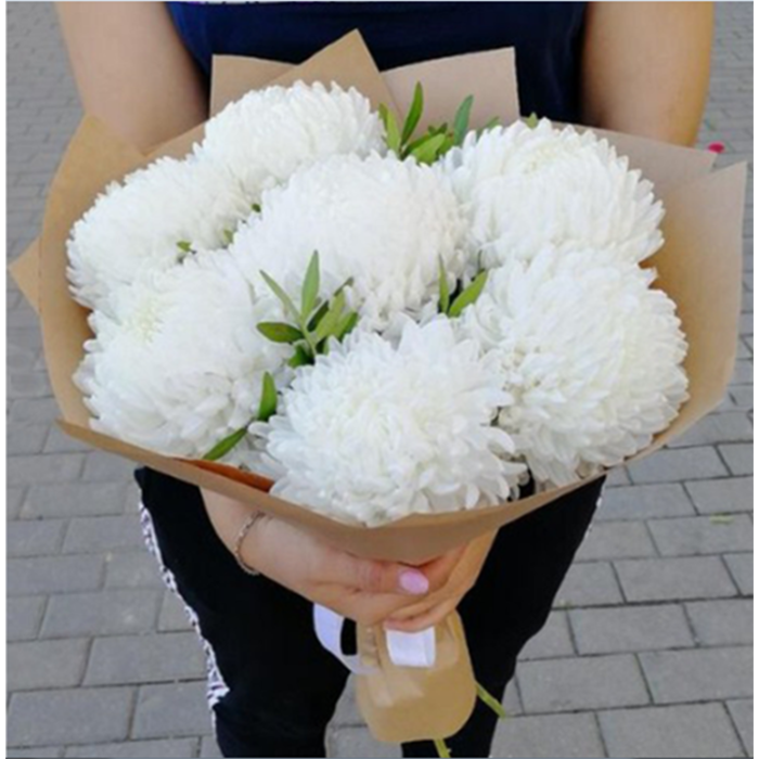 White Chrysanthemum Bouquet