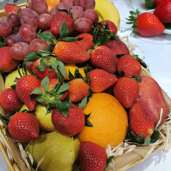 Fruit basket  with Strawberries ~4,5kg